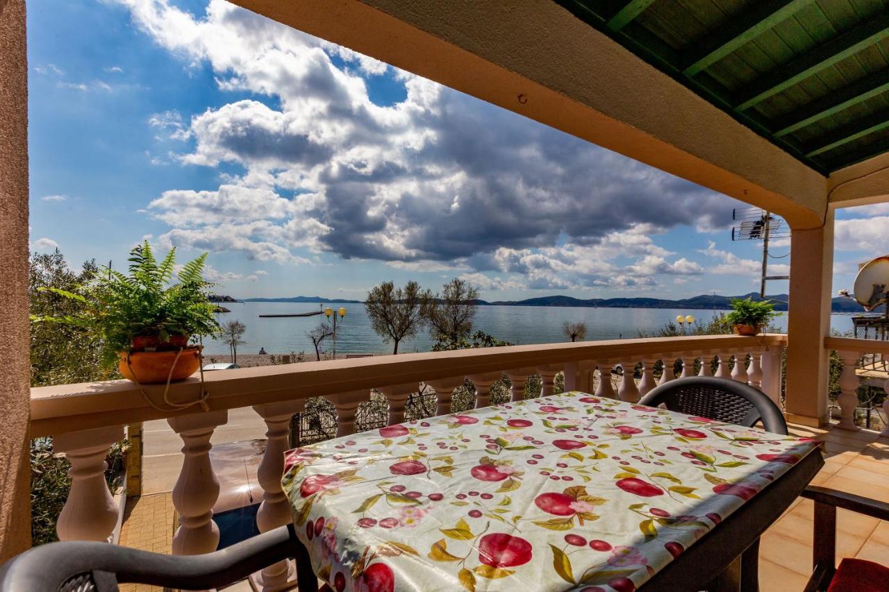 Mare-More Studio W Balcony And Beach Front And View Задар Екстер'єр фото
